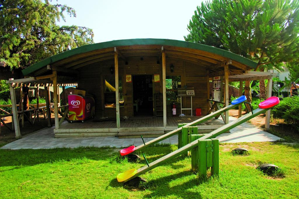 Aska Costa Holiday Club 시데 외부 사진